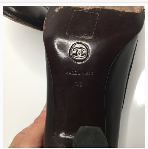 vintage brown Chanel Pumps - Picture 3 of 8